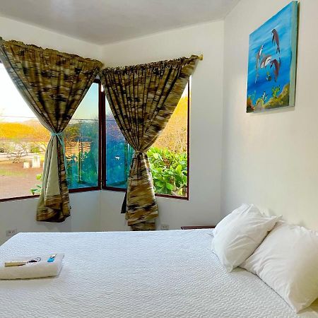 Hostal Vista Al Mar Hotell Puerto Baquerizo Moreno Exteriör bild