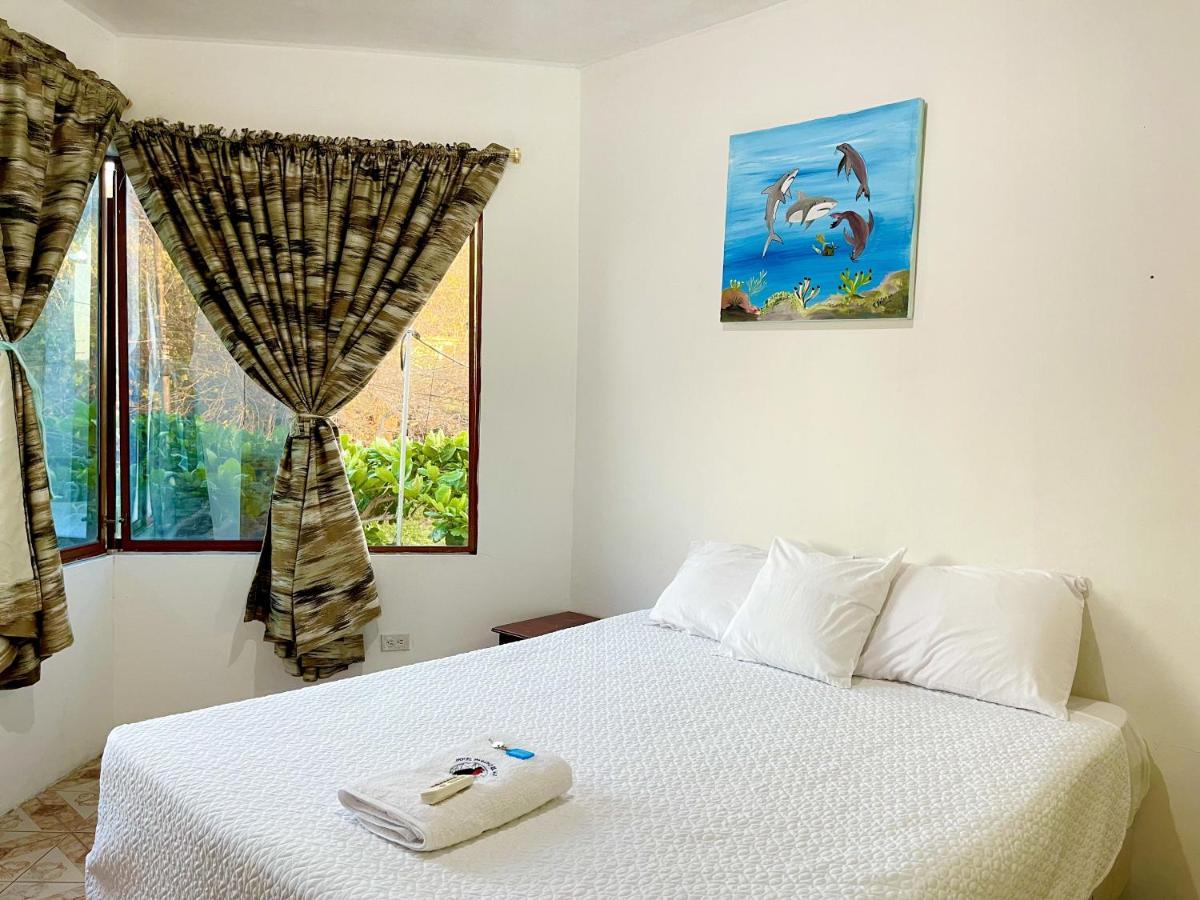 Hostal Vista Al Mar Hotell Puerto Baquerizo Moreno Exteriör bild