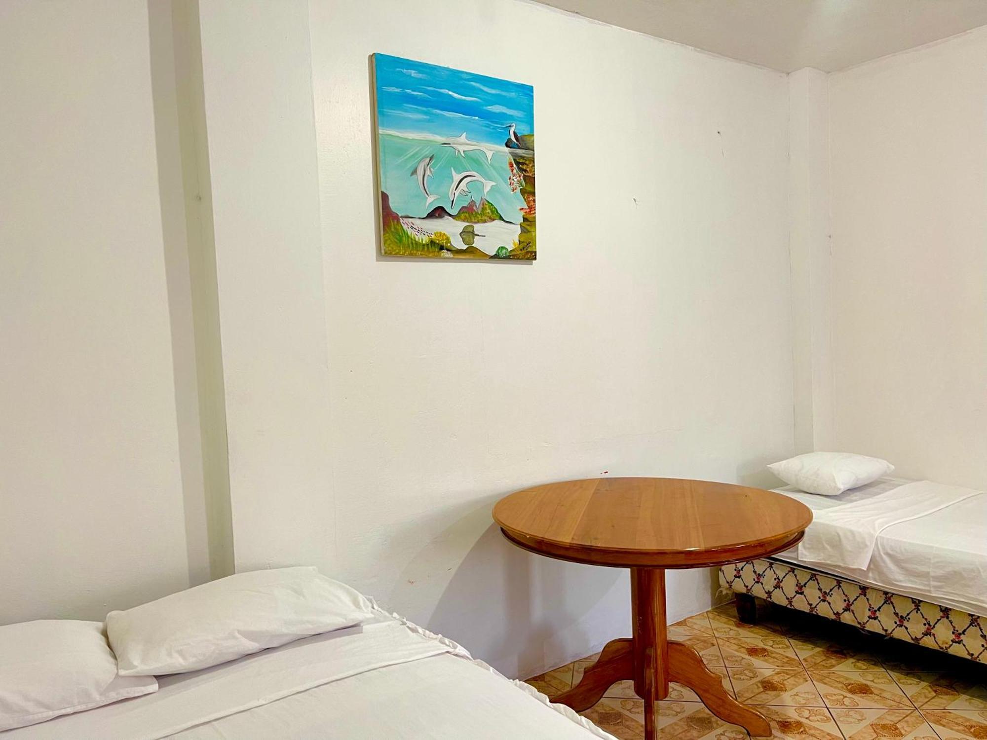 Hostal Vista Al Mar Hotell Puerto Baquerizo Moreno Exteriör bild