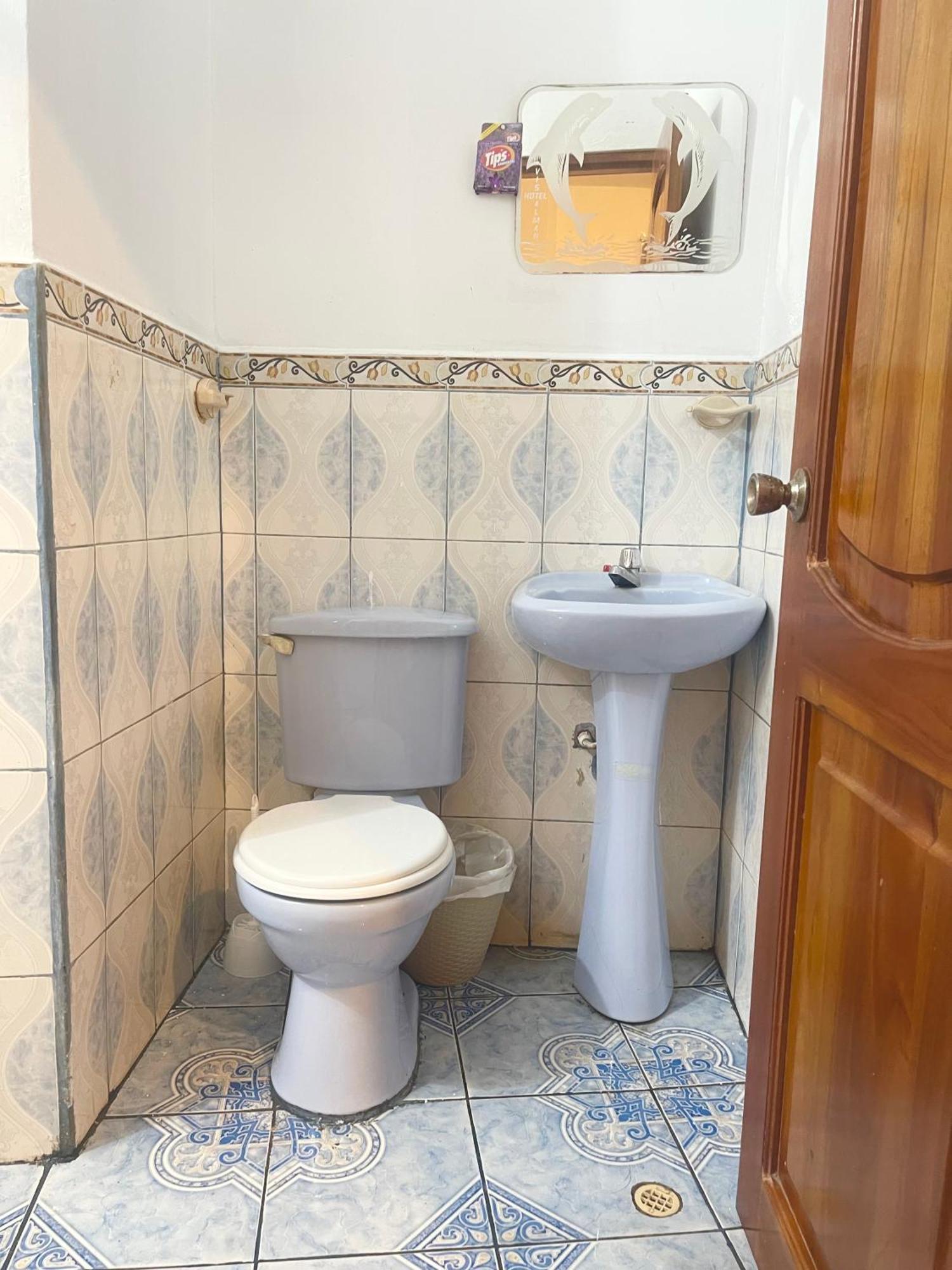 Hostal Vista Al Mar Hotell Puerto Baquerizo Moreno Exteriör bild